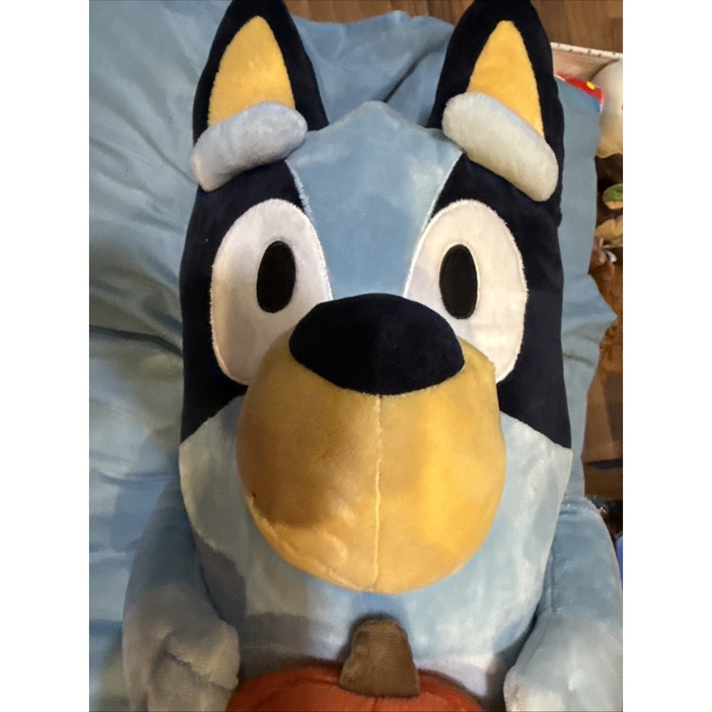 Official Bluey Jumbo Halloween Plush 18" holding pumpkin Pre Owned - Picture 2 of 6